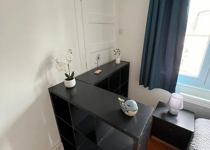 Douillet Apartment *